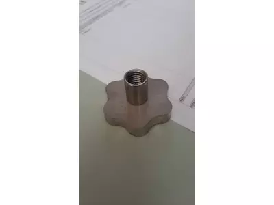 Manopola filettata F