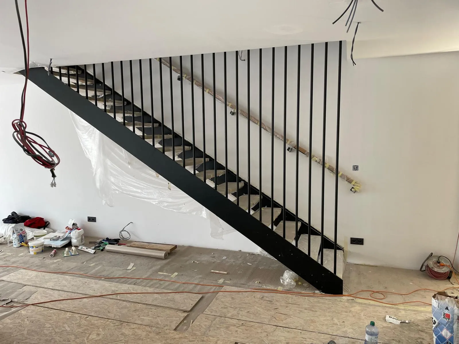 Villa_interior_railing.jpg