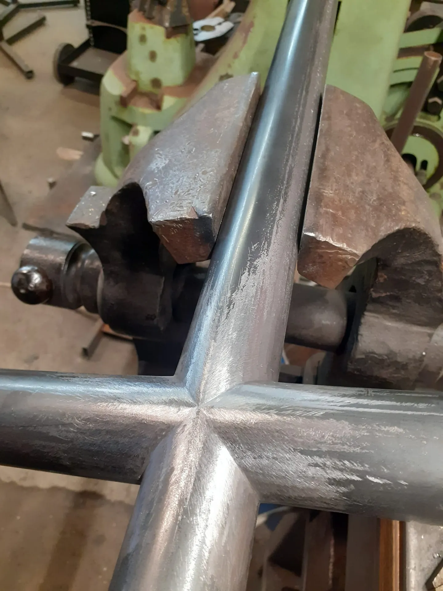 Detail_tube.jpg