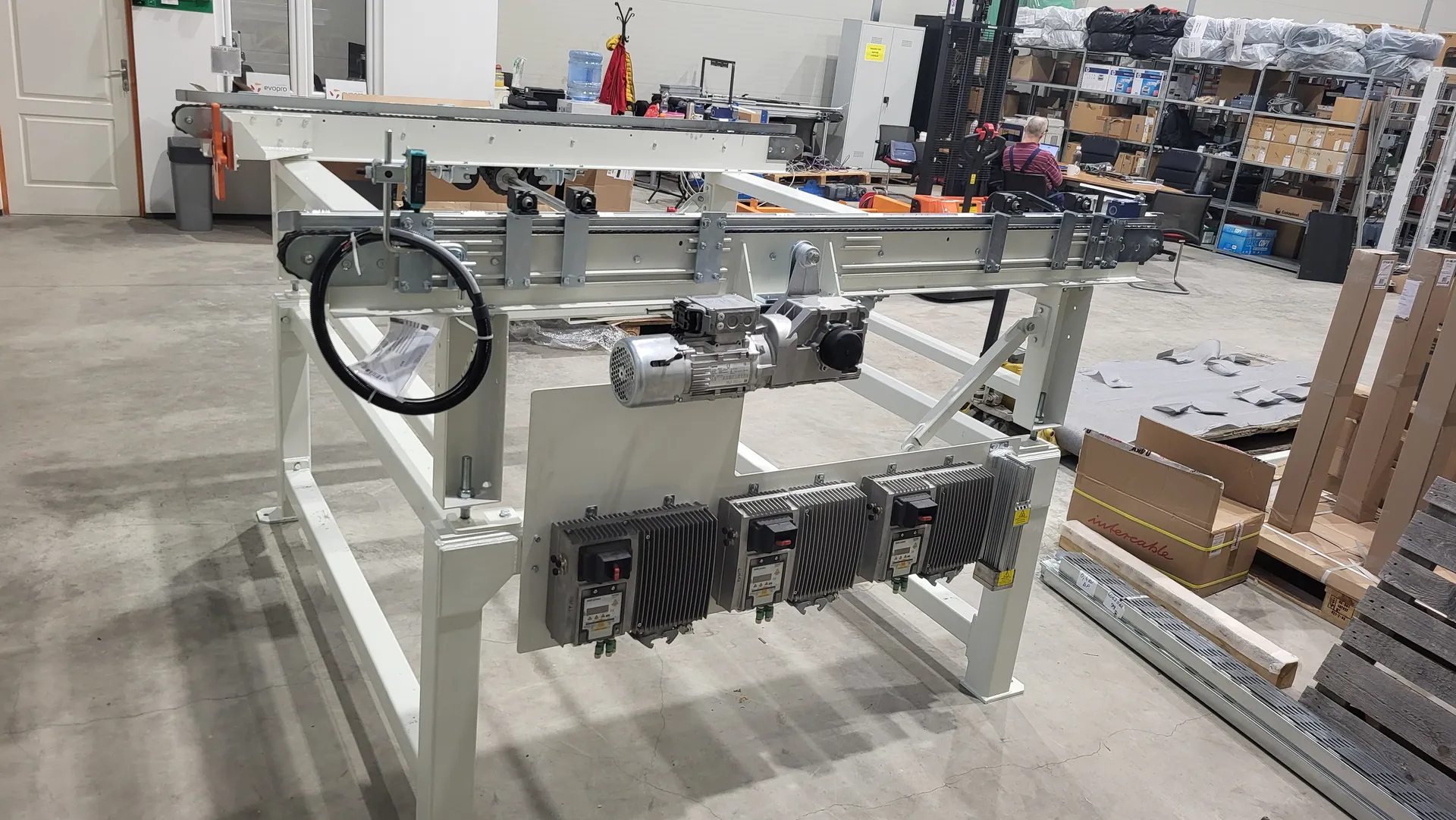 Conveyor assembly