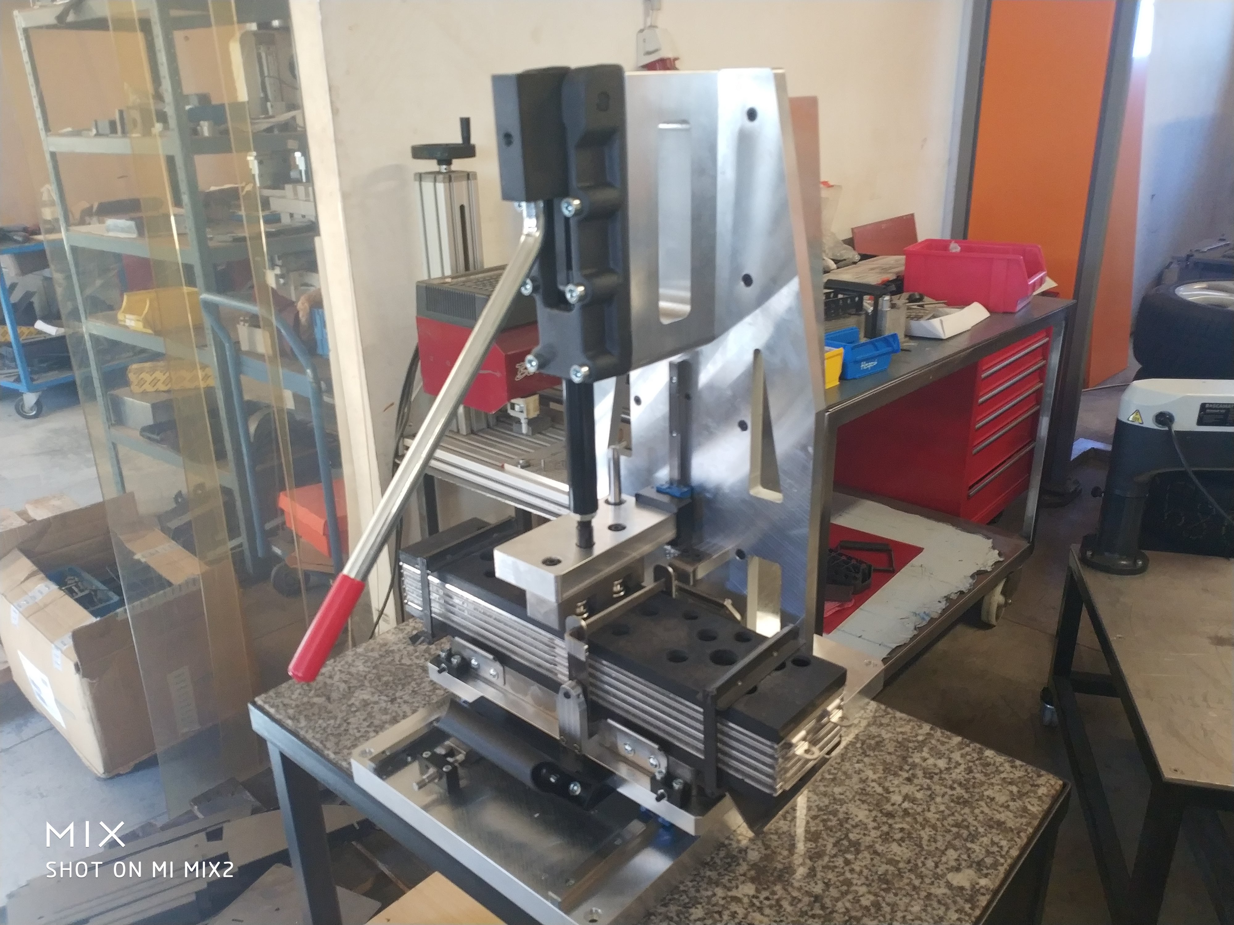 Assembly fixture