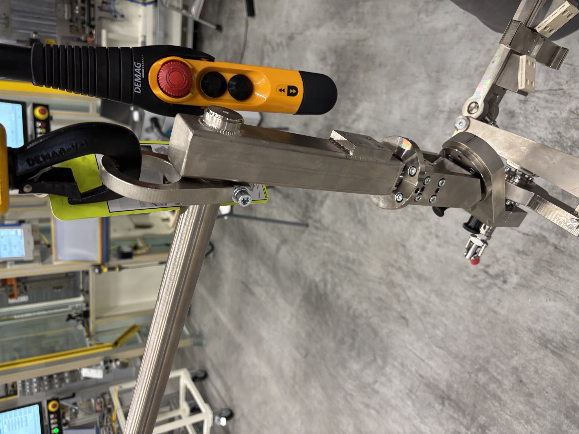 Lifting device