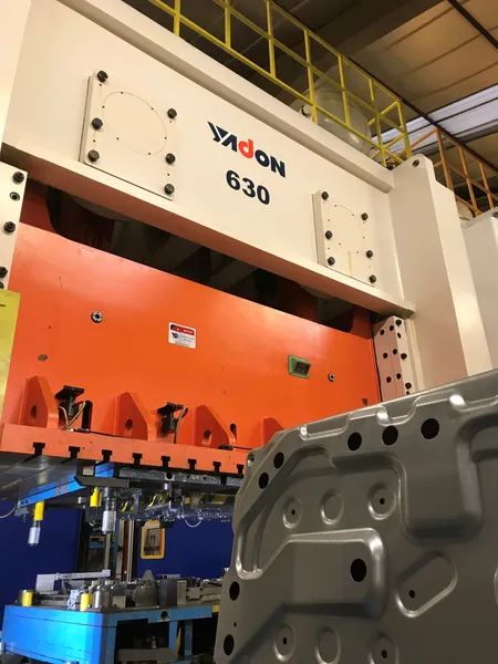 YADON 630 Ton