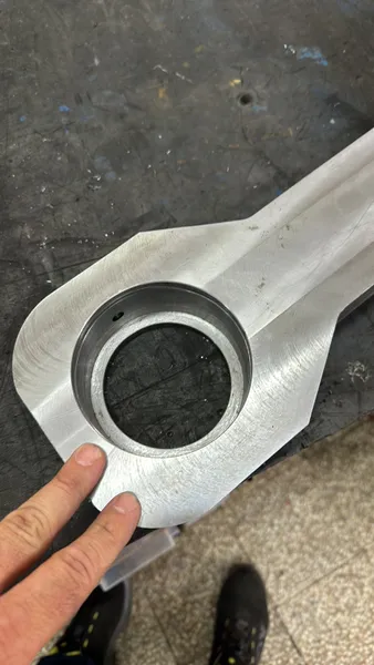 Hydraulic bar