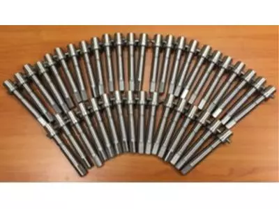 Drive shaft for a meat grinder auger