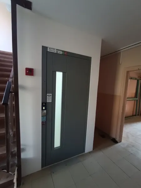 Elevator door