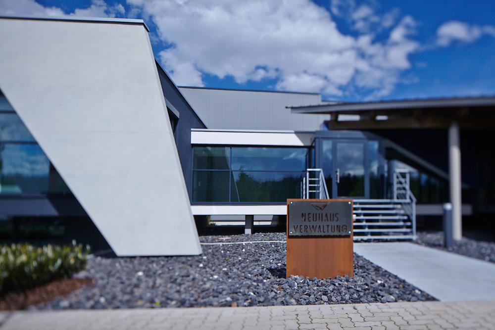 Neuhaus_BRI_150505_0012.CR2.p