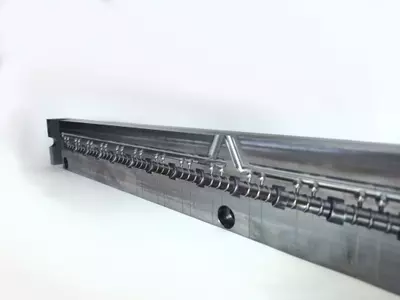 Stampo per iniezione plastica