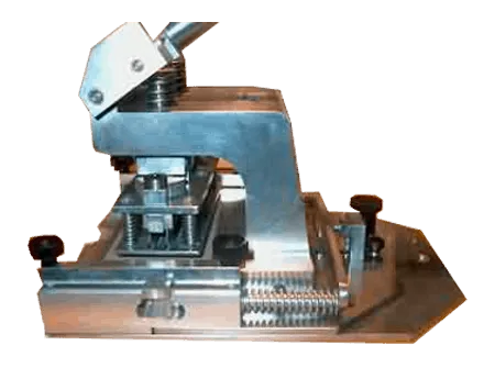 PUNCHING PRESS
