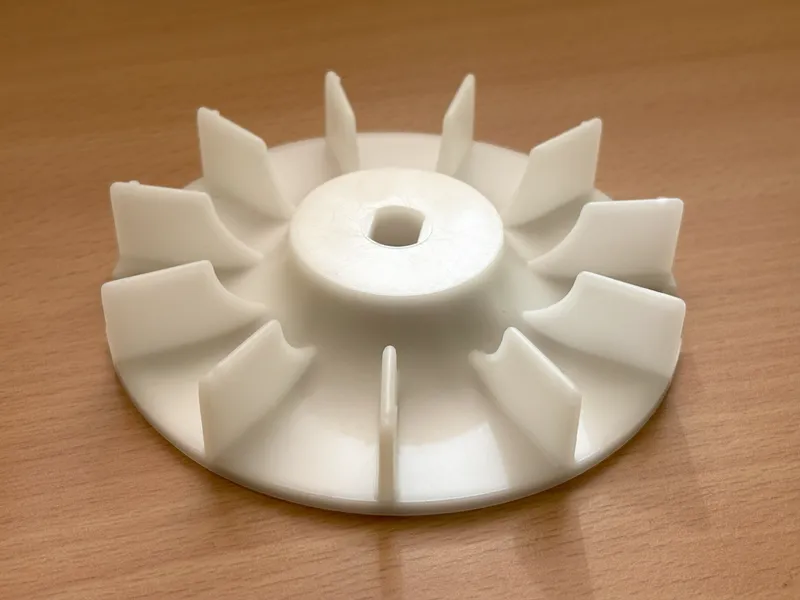 Plastic fin for Electromotor