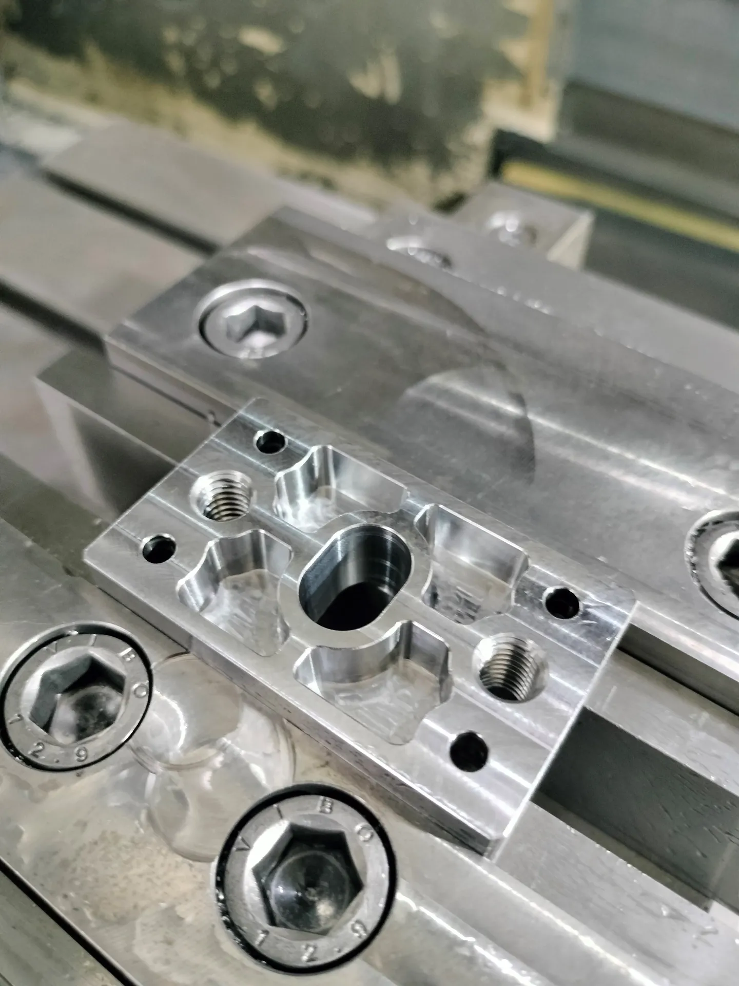Clamp base