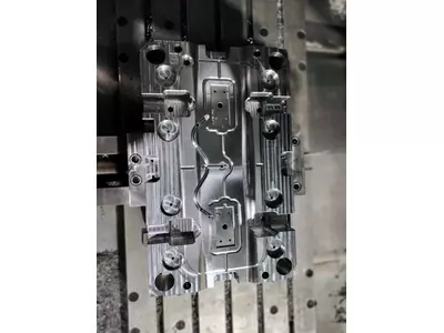 Core injection mold