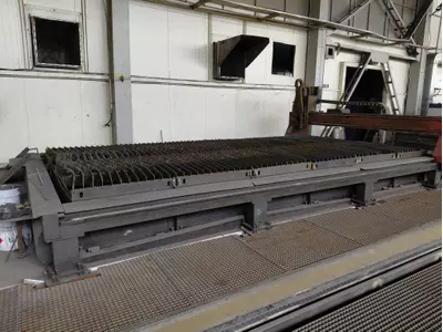 Plasma cutting machine