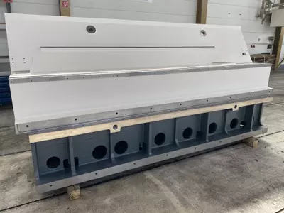 Schrägmaschinenbett