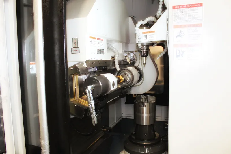 CNC GEAR HOBBING MACHINE