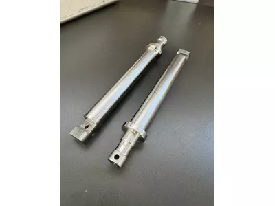 Bolzen 1.4057 +QT800