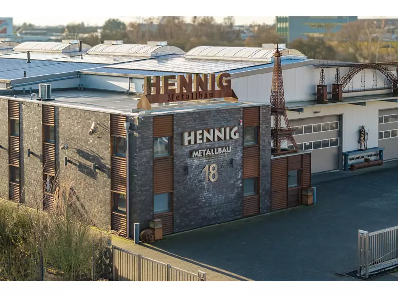 20250103_Hennig_Metallbau_0001-2.webp