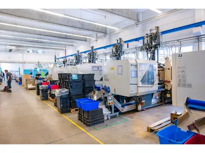 Sumitomo Demag / Arburg / Haitian