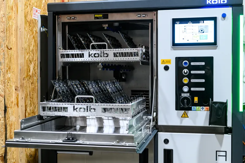 PCB cleaning system
