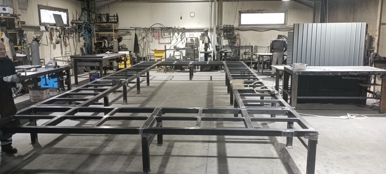 Platform pipe 80x80x5 (for a injection molde machine)