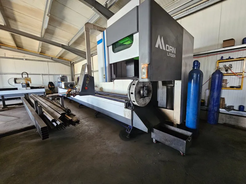 Pipe laser cutting