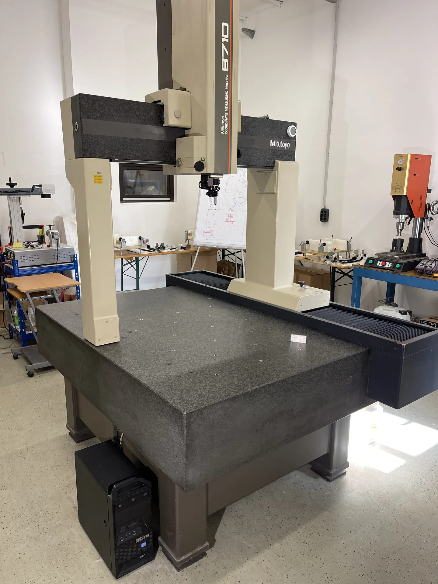 Mitutoyo B710 CMM