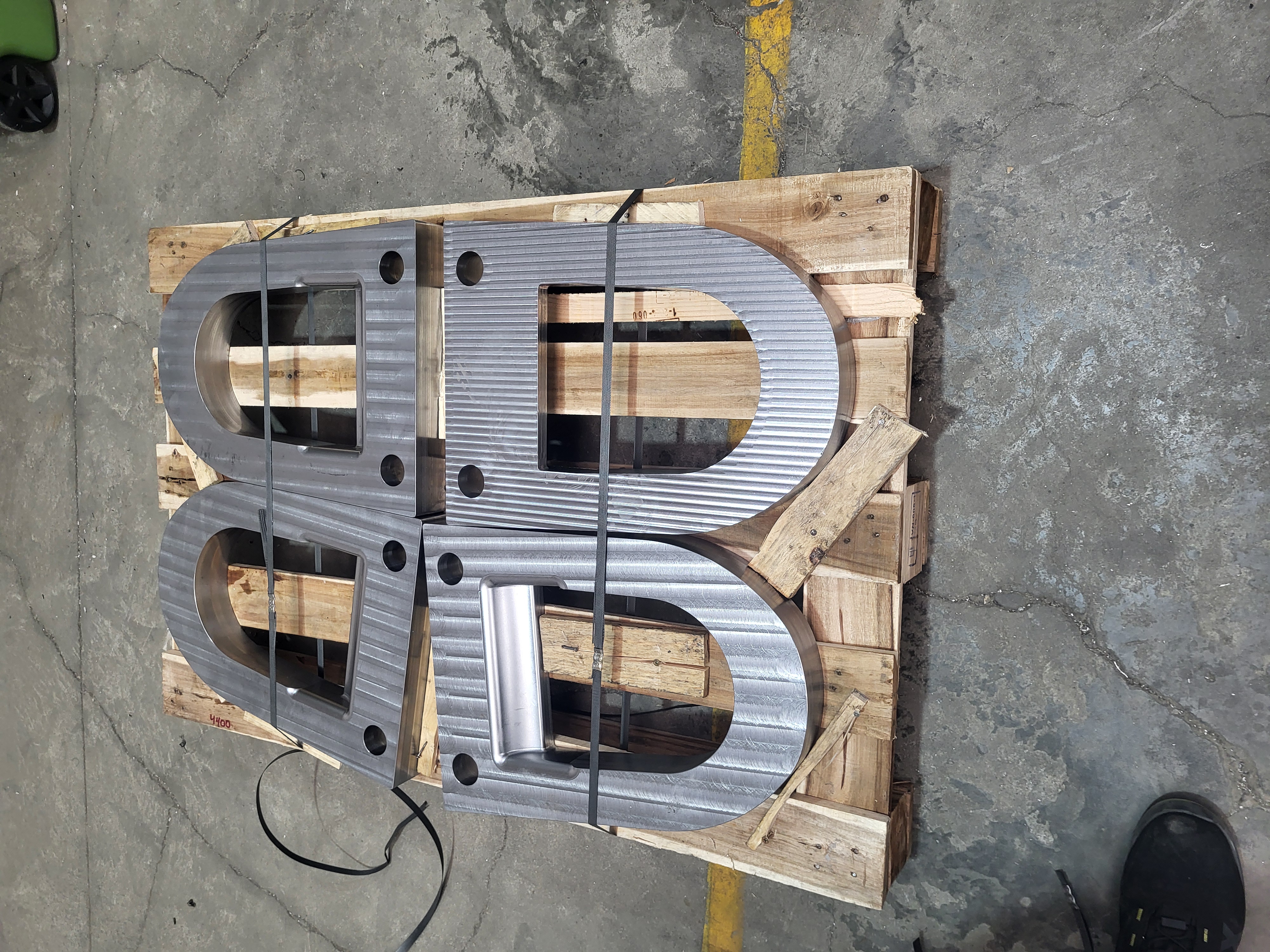 Platte for wind turbine system with chemical galvanizing treatement