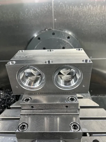 Hydraulisch Verteilklotz
