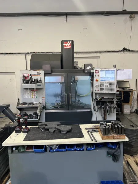 Haas VM2