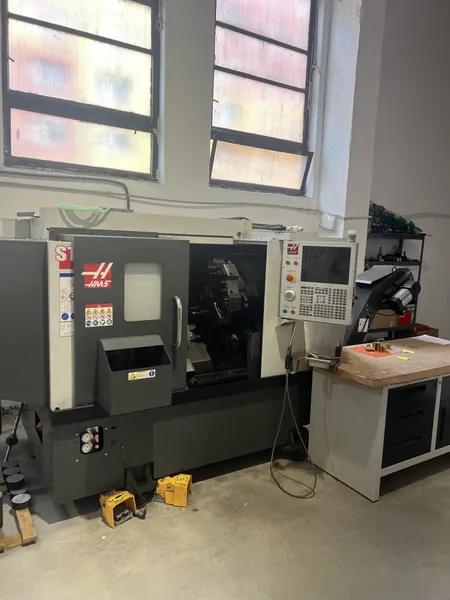 Haas ST 10