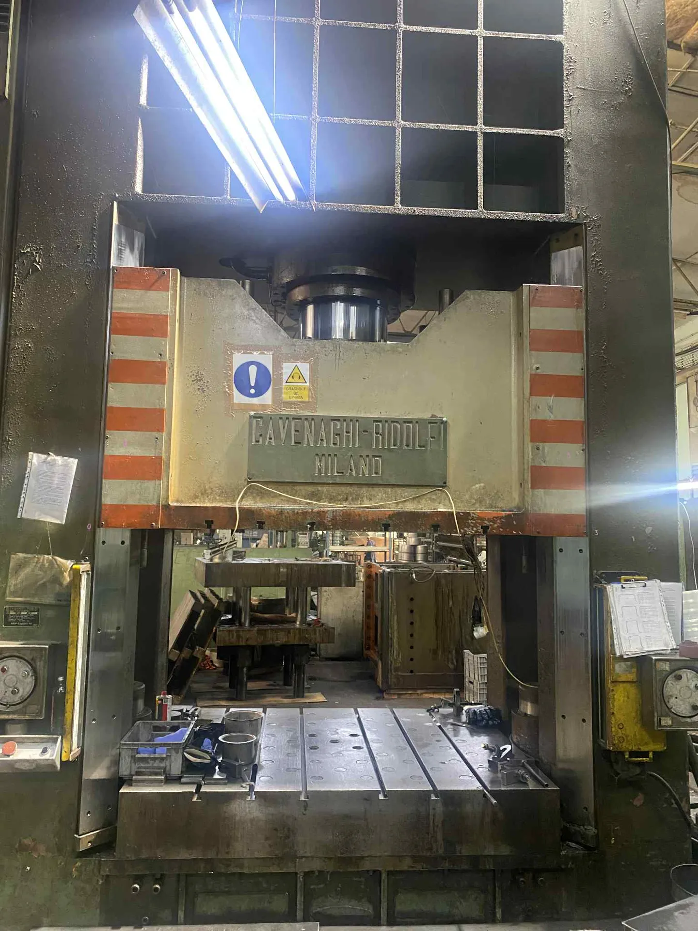 Press 600t