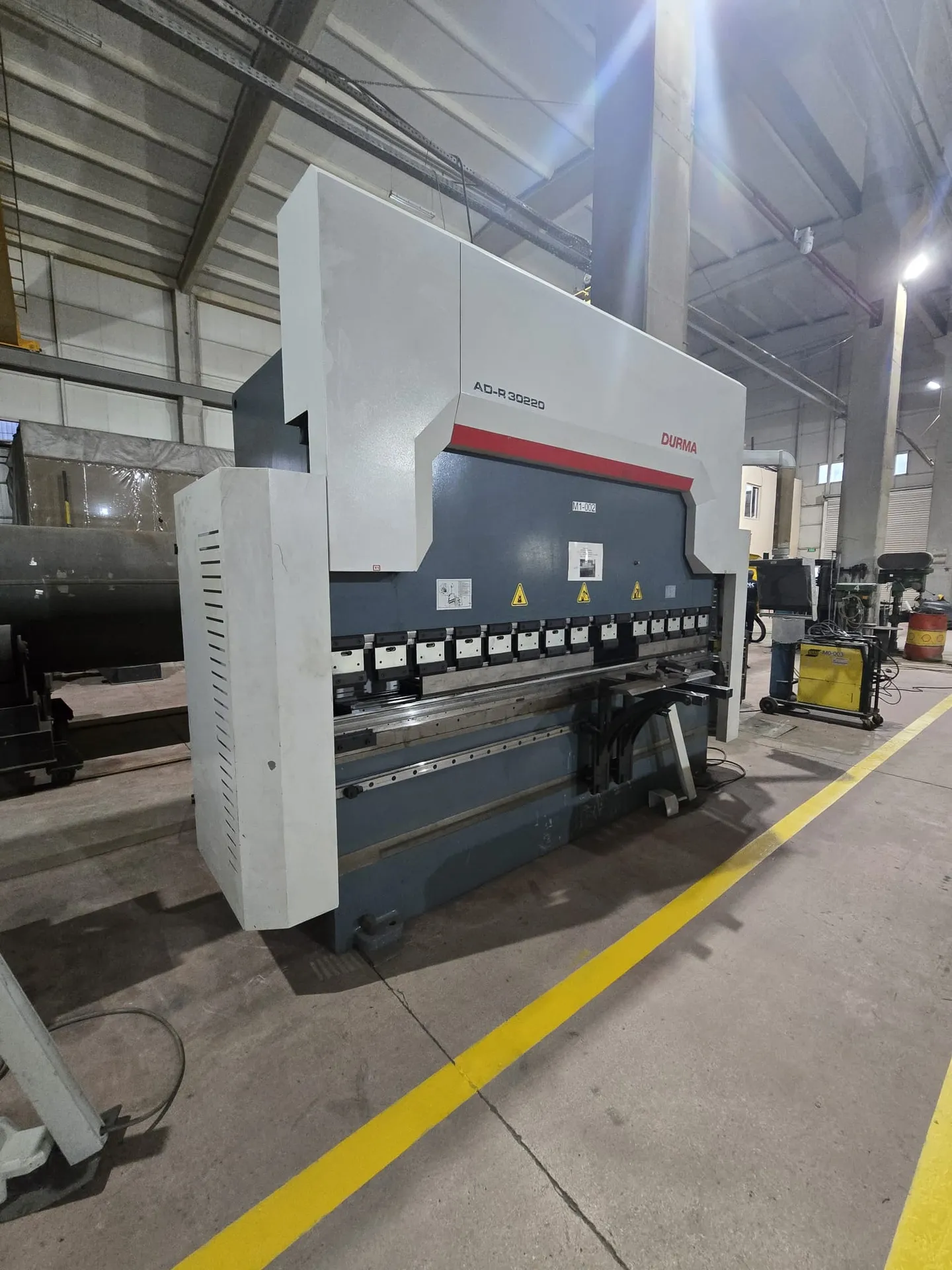 AD-R 30220