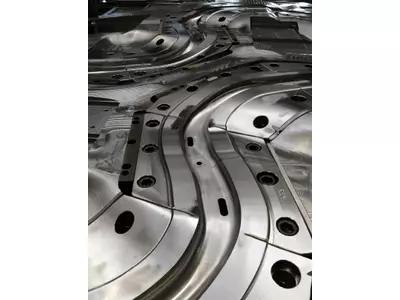 IHU Werkzeug Innenhochdruckumformung