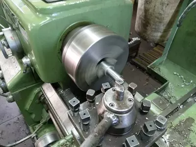 Universal lathe