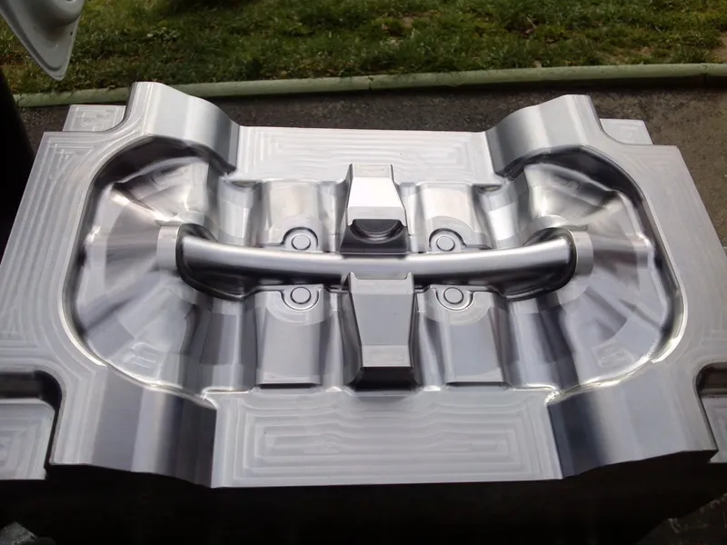 Die for aluminium forging
