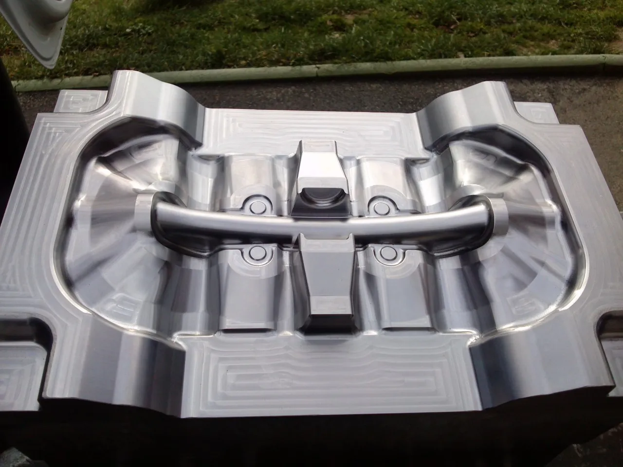Die for aluminium forging