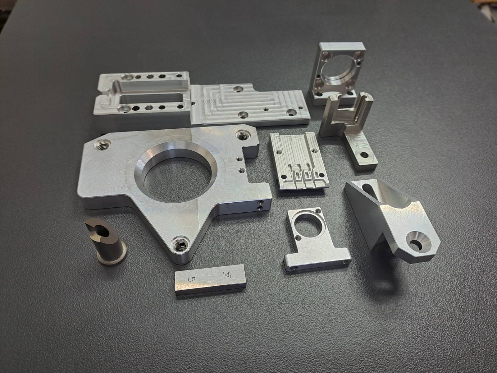Milling parts