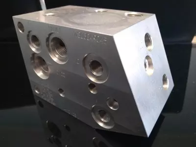 Hydraulic distributor