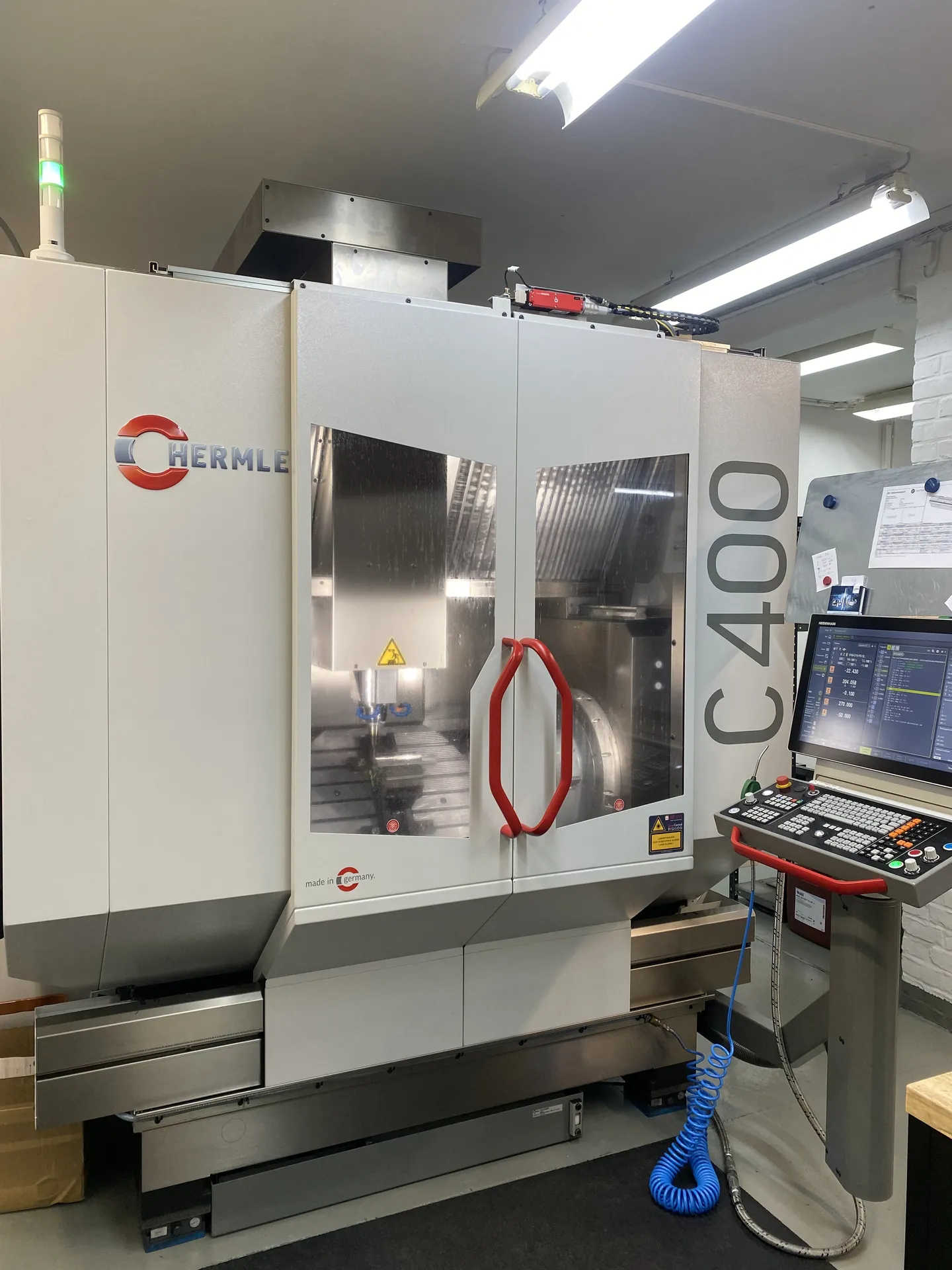 C400