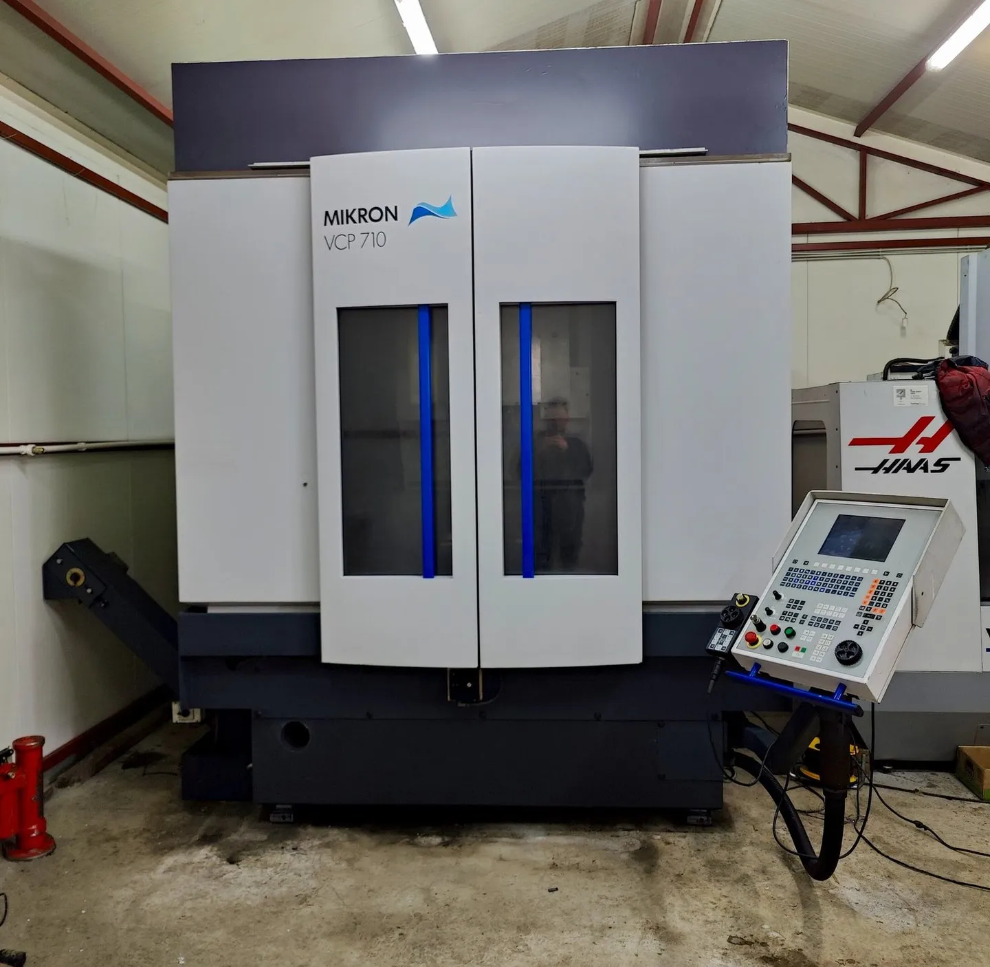Mikron VCP710