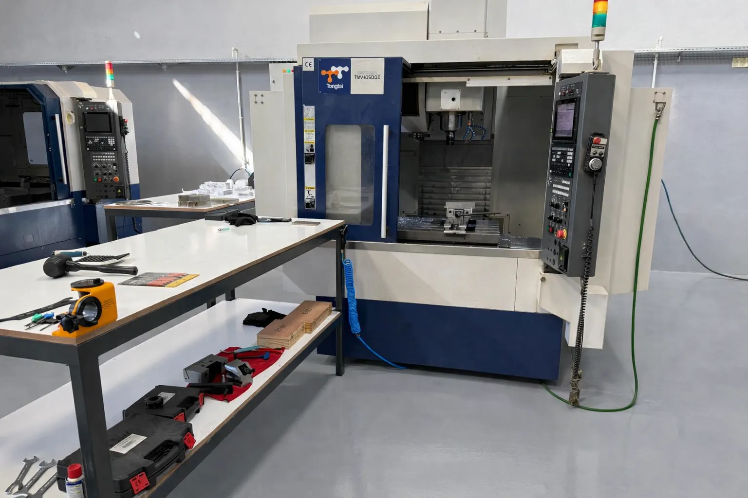 Tongtai Topper TMV - 1050 Q2 - Vertical Machining Center