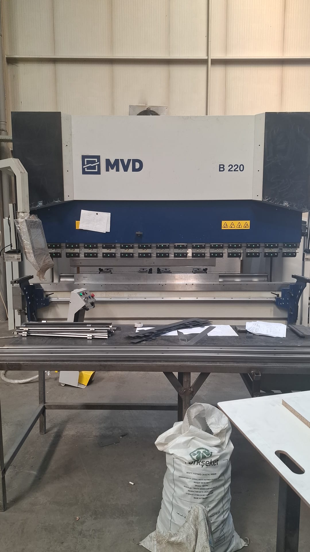 Bending/Folding, 220 ton, 3000 mm