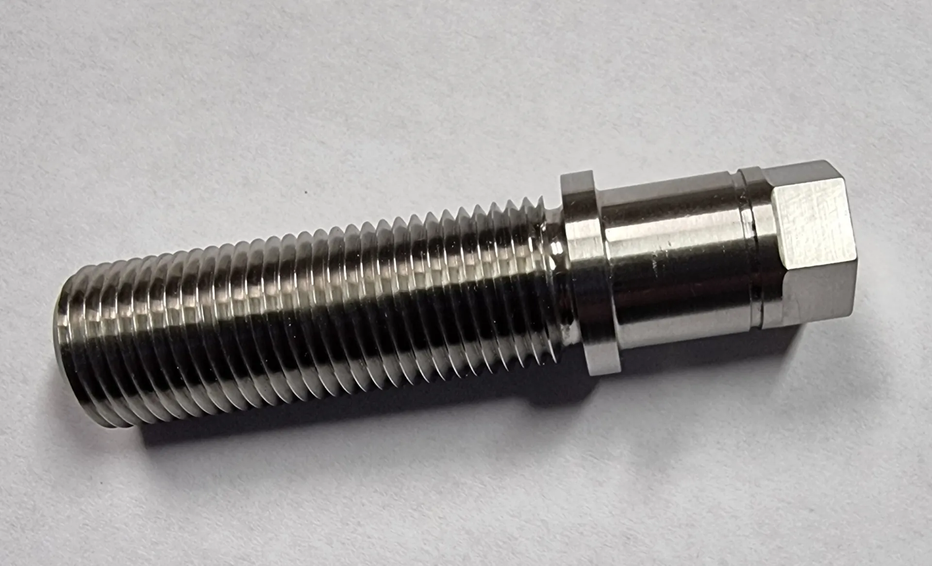 Bearing bolt