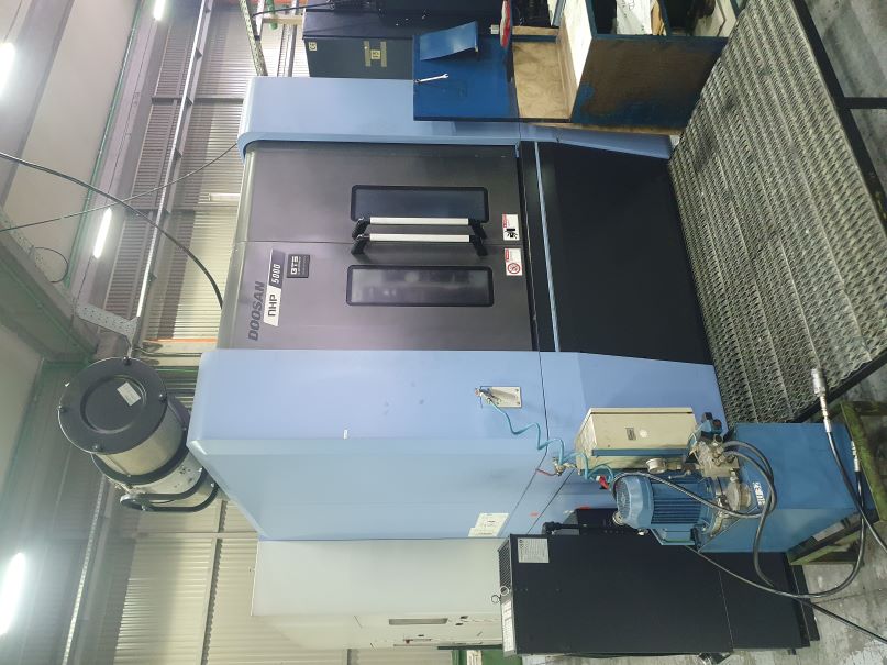 DN solutions NHP5000 4 axes horizontal machining center