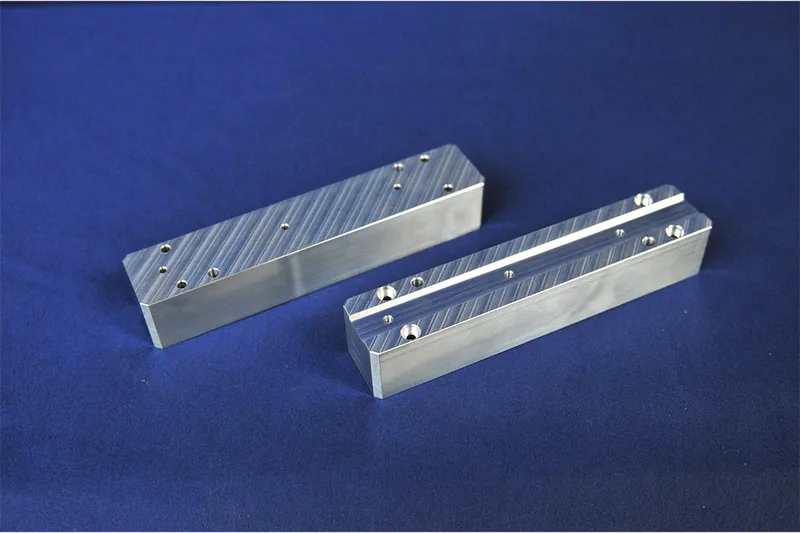 Custom aluminum CNC Machining Part - 016