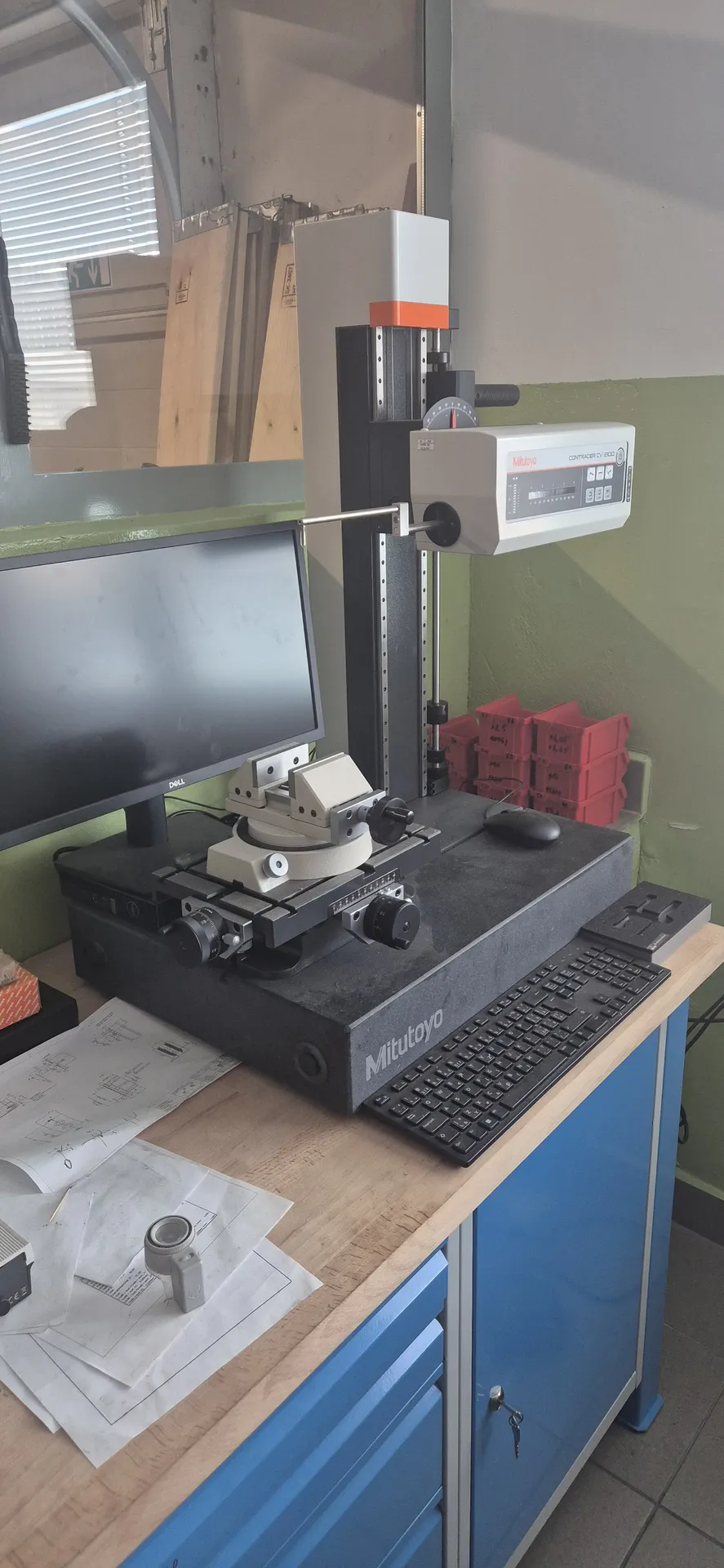 Mitutoyo Contracer CV2100