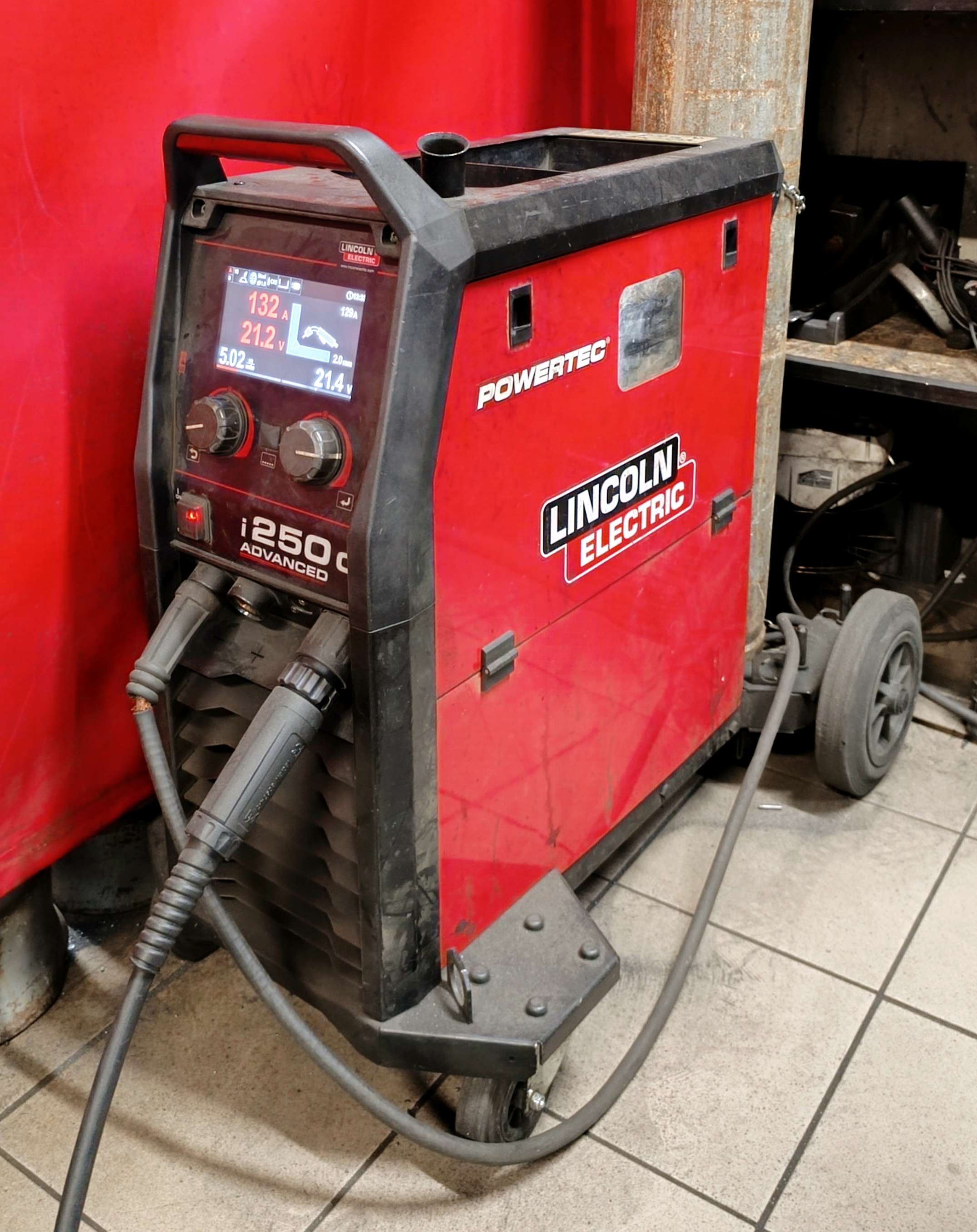 Welder Lincoln Electric POWERTEC i250C ADVANCED