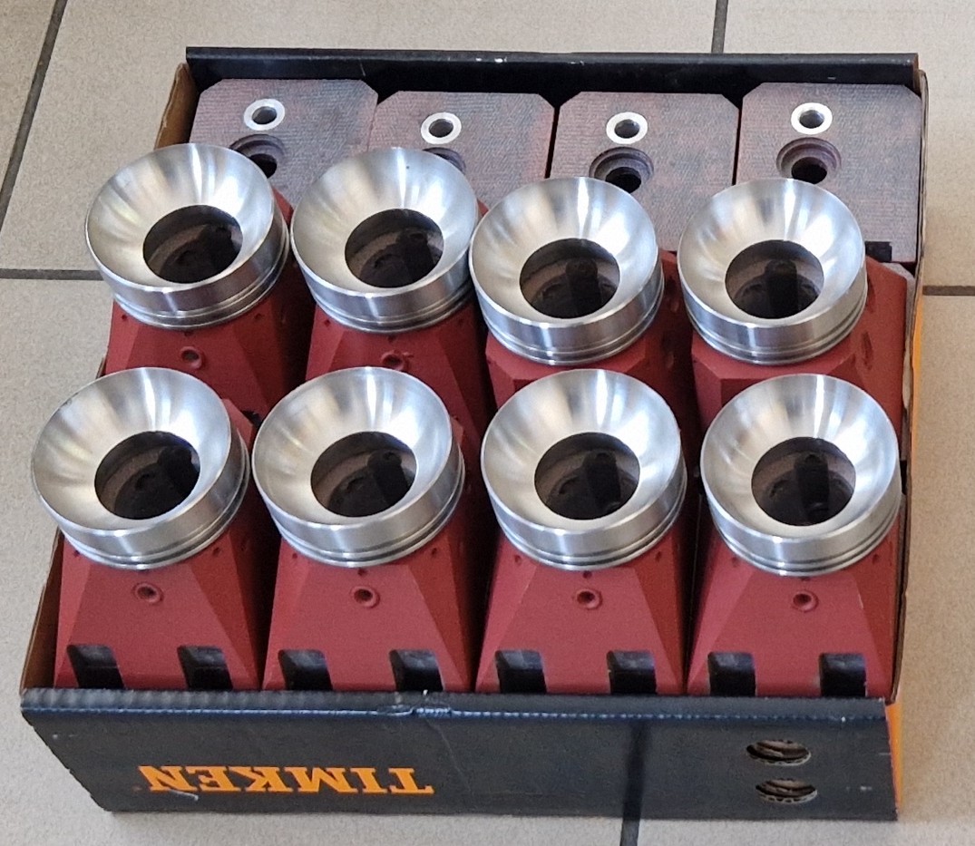 Nozzle for spray marking of steel slabs