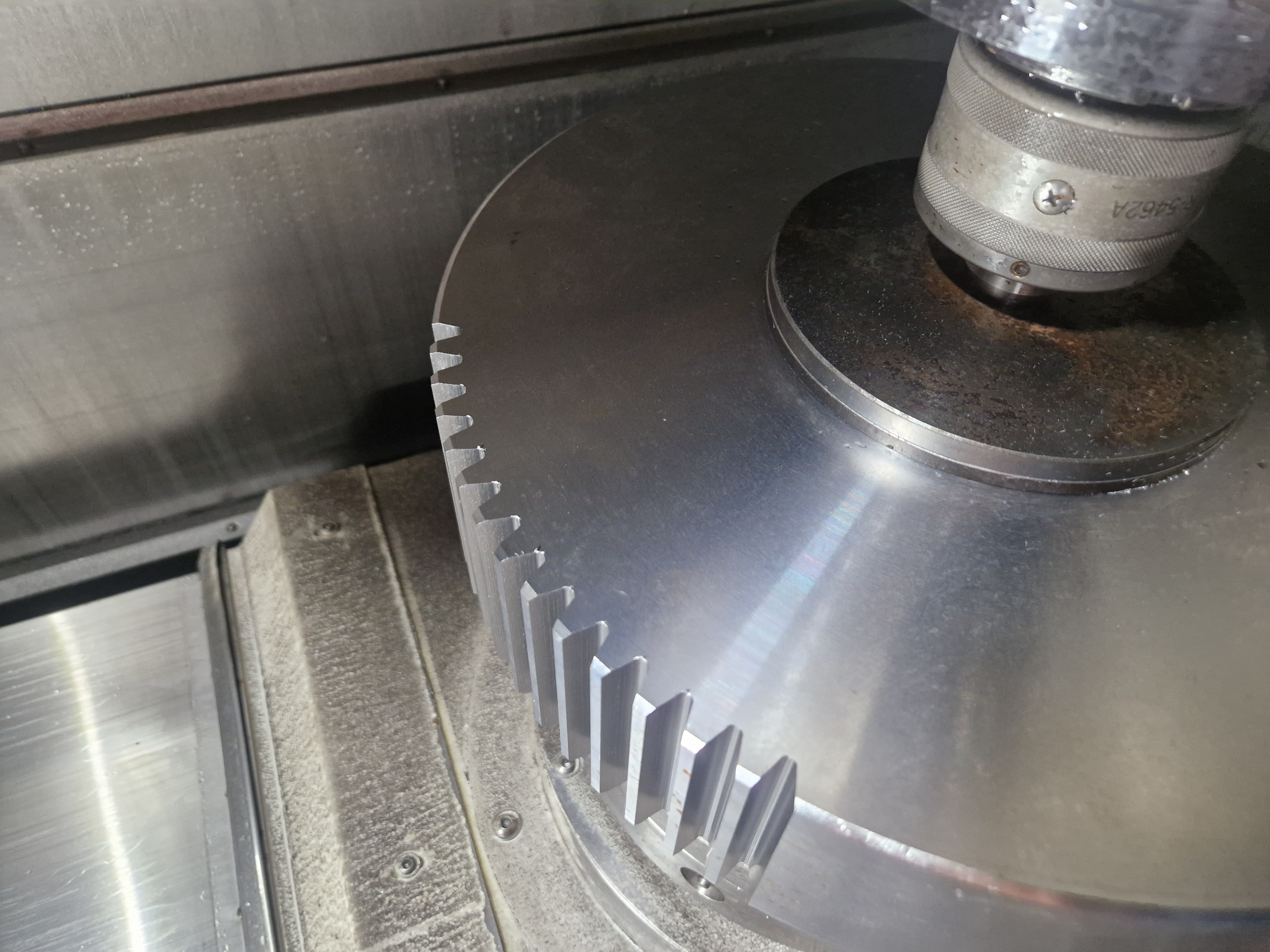 Sintering vibrator gear wheel