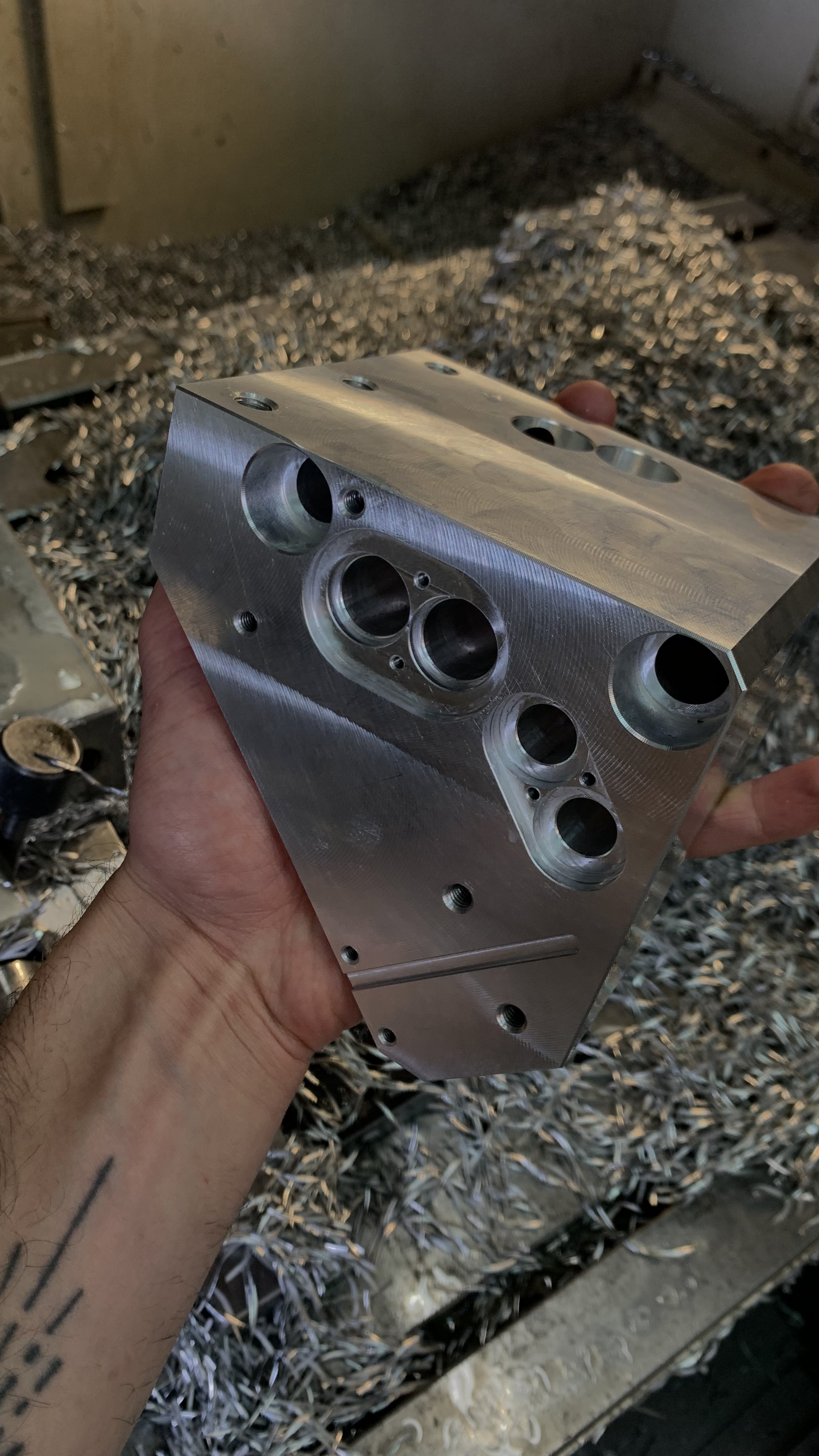 5.56_MainHoldingClamp